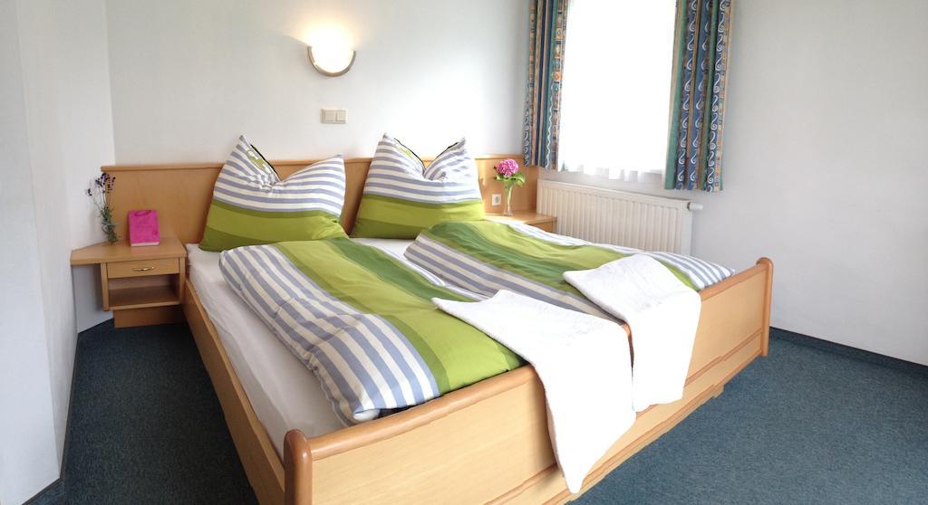 Apart-Pension Seiwald Wagrain Chambre photo