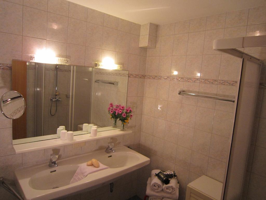 Apart-Pension Seiwald Wagrain Chambre photo